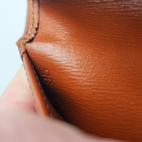 Louis Vuitton Brown Epi Leather Pocket Organizer - Picture 8 of 9